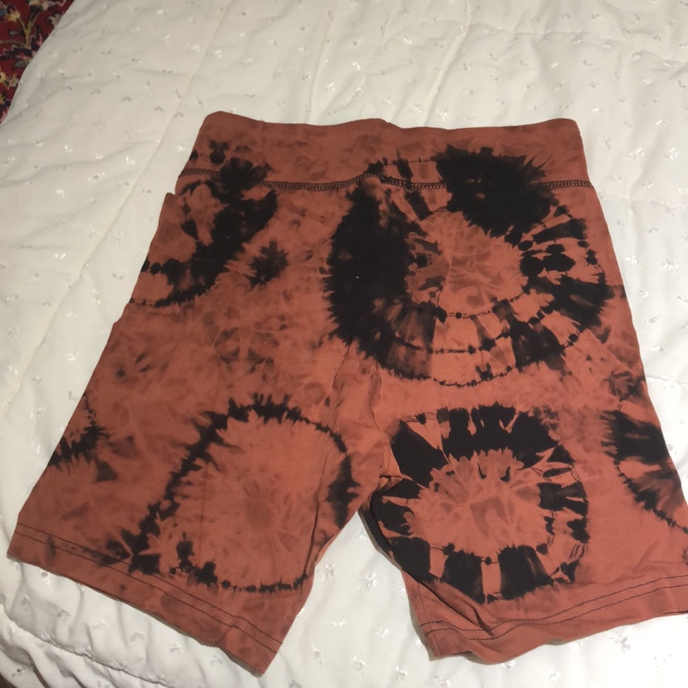 Clothes - Picture 6 of 7